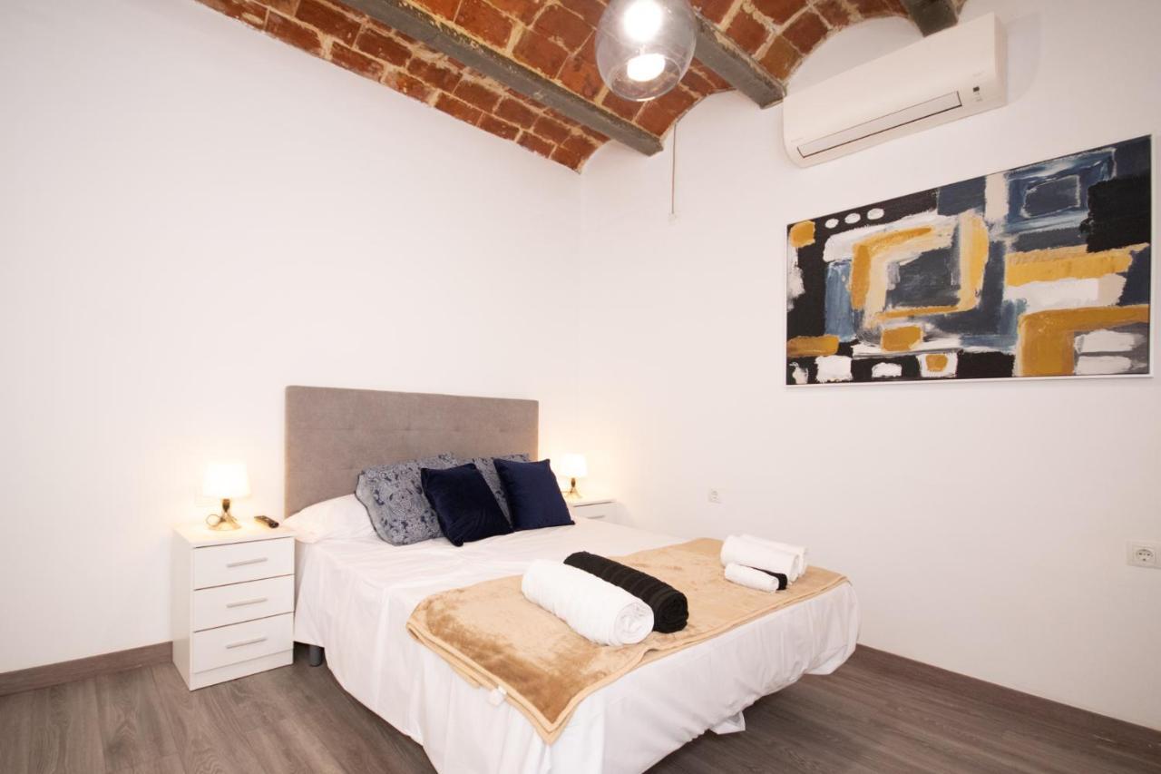 Apartahotel Casa Batito L'Hospitalet de Llobregat Exteriör bild