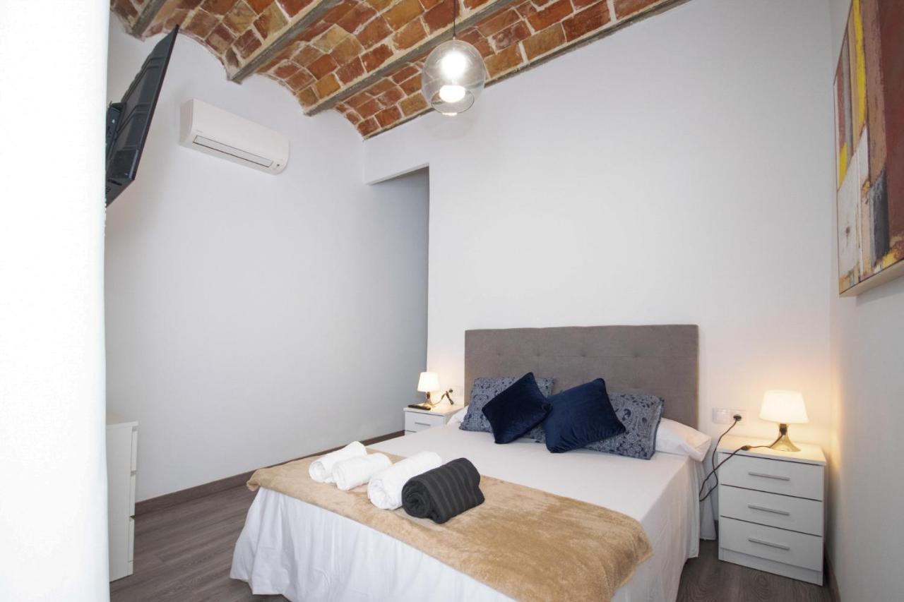 Apartahotel Casa Batito L'Hospitalet de Llobregat Exteriör bild