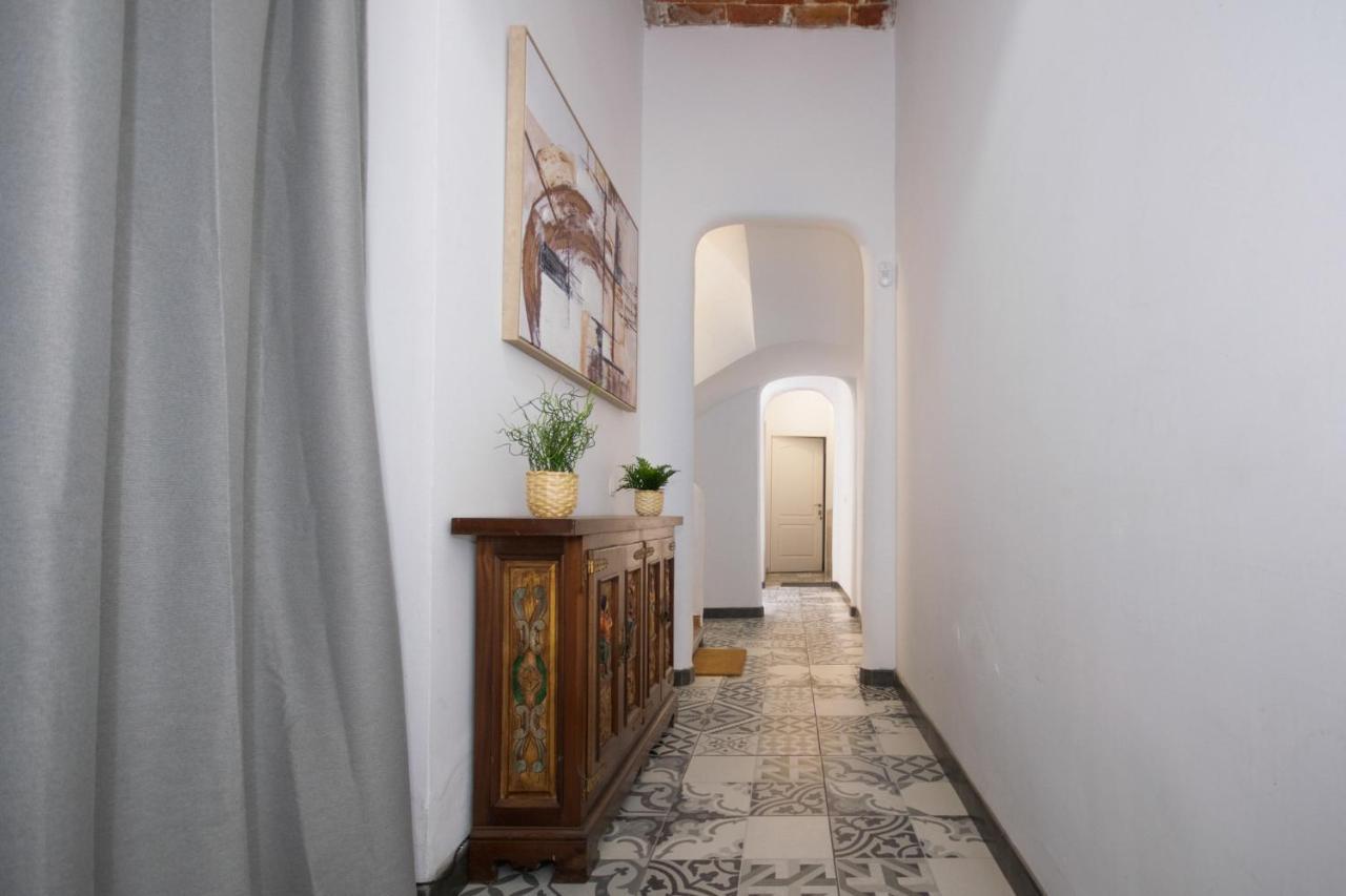 Apartahotel Casa Batito L'Hospitalet de Llobregat Exteriör bild