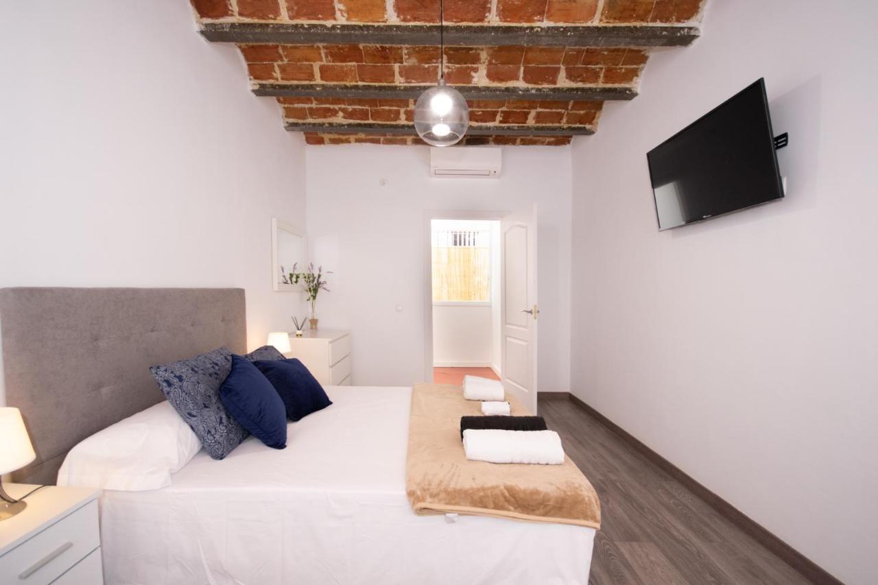Apartahotel Casa Batito L'Hospitalet de Llobregat Exteriör bild