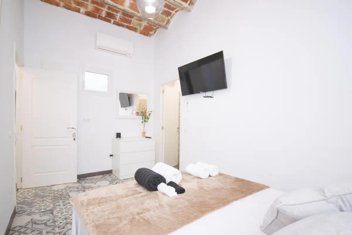 Apartahotel Casa Batito L'Hospitalet de Llobregat Exteriör bild